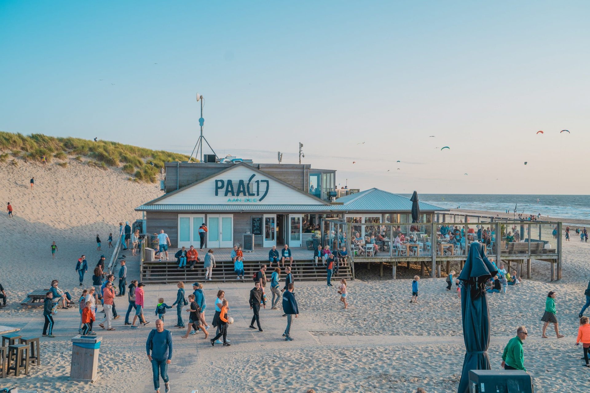 Paal 17 Texel - Strandpaviljoen op Texel - Home